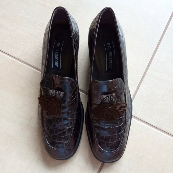 MR SEYMOUR FAUX CROC & TASSLE LOAFER (Stuart Weitzman) - Picture 1 of 10